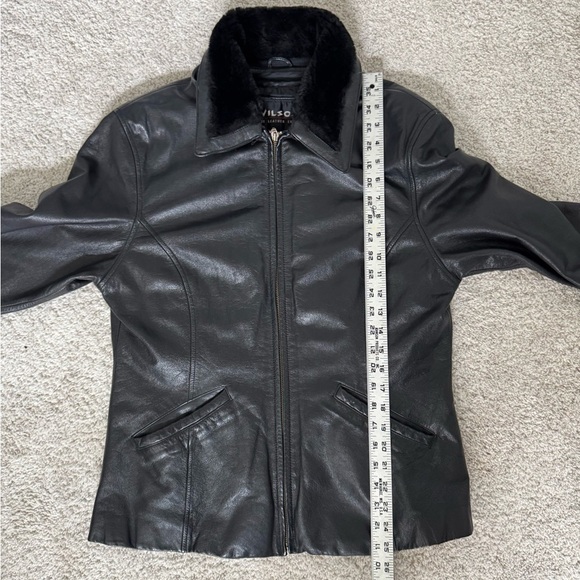 Wilson Black Leather Jacket with Removable Faux Fur Collar Y2K 90’s - Picture 10 of 10